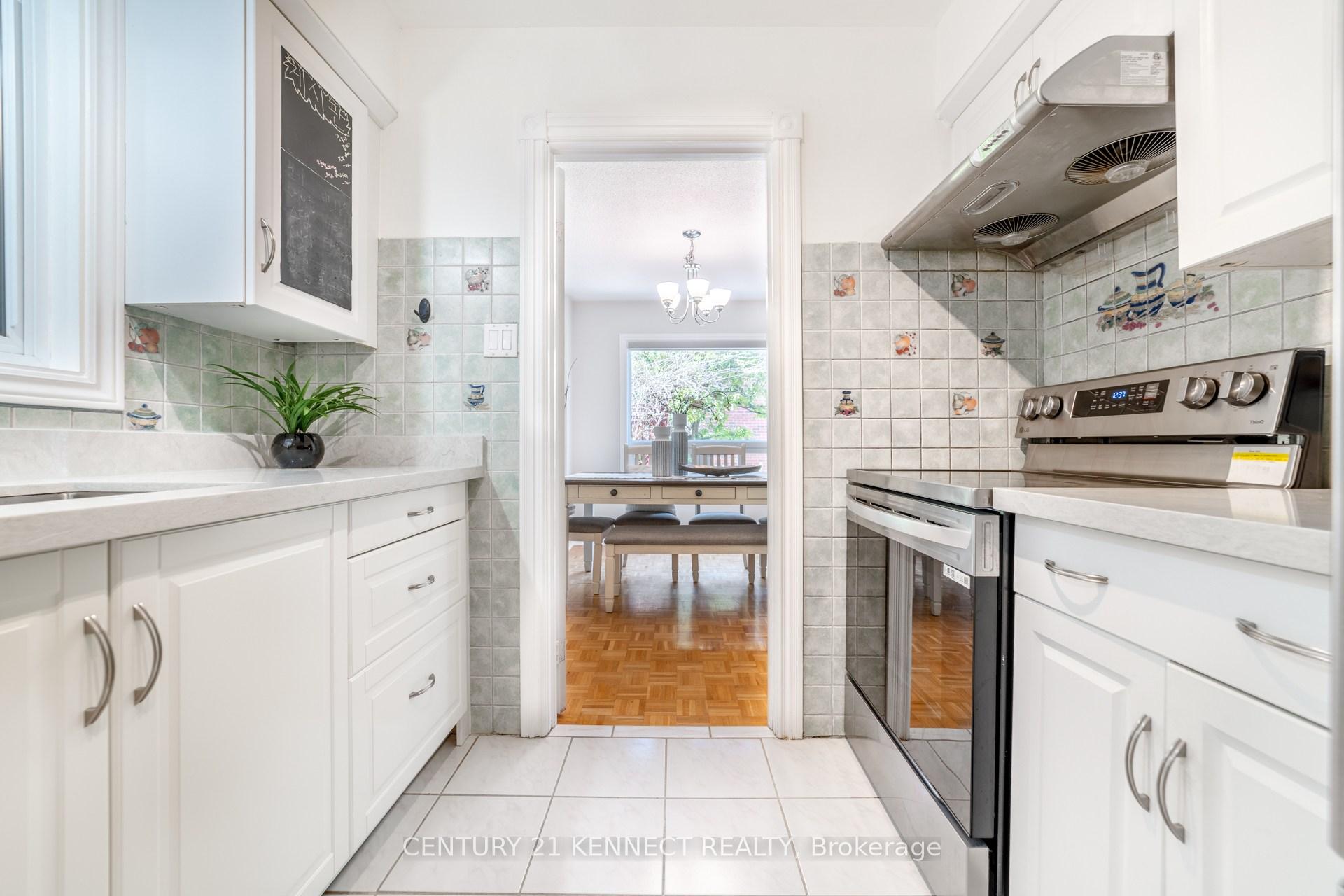 Photo 28 of 470 Brownridge Drive, Vaughan, Brownridge — HOMEH