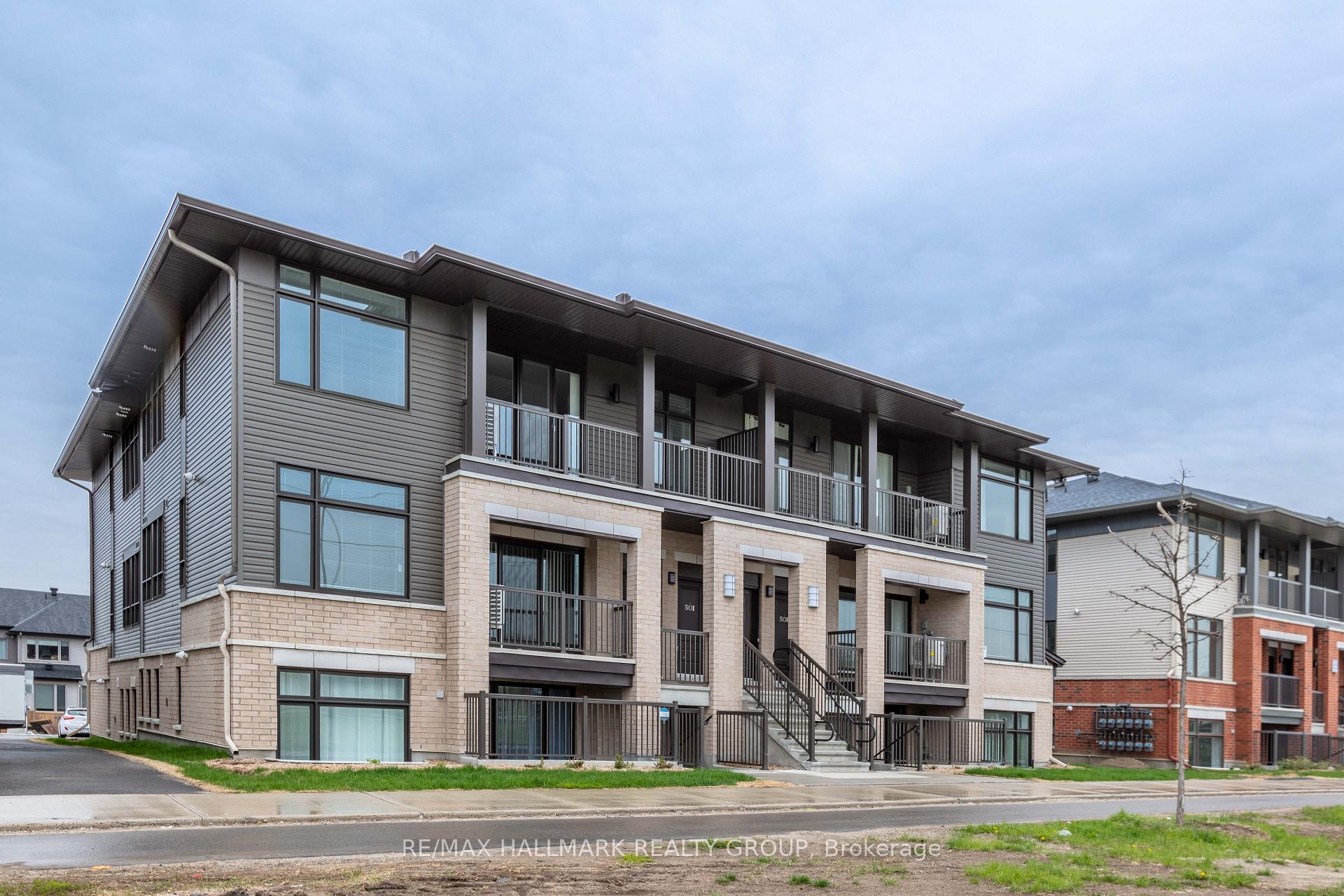 Photo 3 of Unit K, 50 Jaguar Private, Ottawa, Kanata - Emerald Meadows/Trailwest — HOMEH