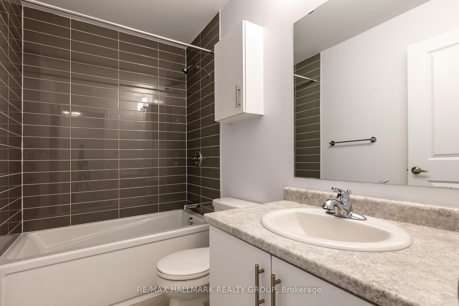 Photo 7 of Unit K, 50 Jaguar Private, Ottawa, Kanata - Emerald Meadows/Trailwest — HOMEH