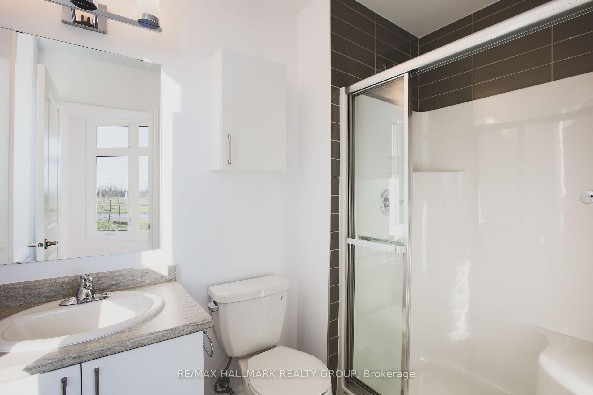 Photo 17 of Unit K, 50 Jaguar Private, Ottawa, Kanata - Emerald Meadows/Trailwest — HOMEH