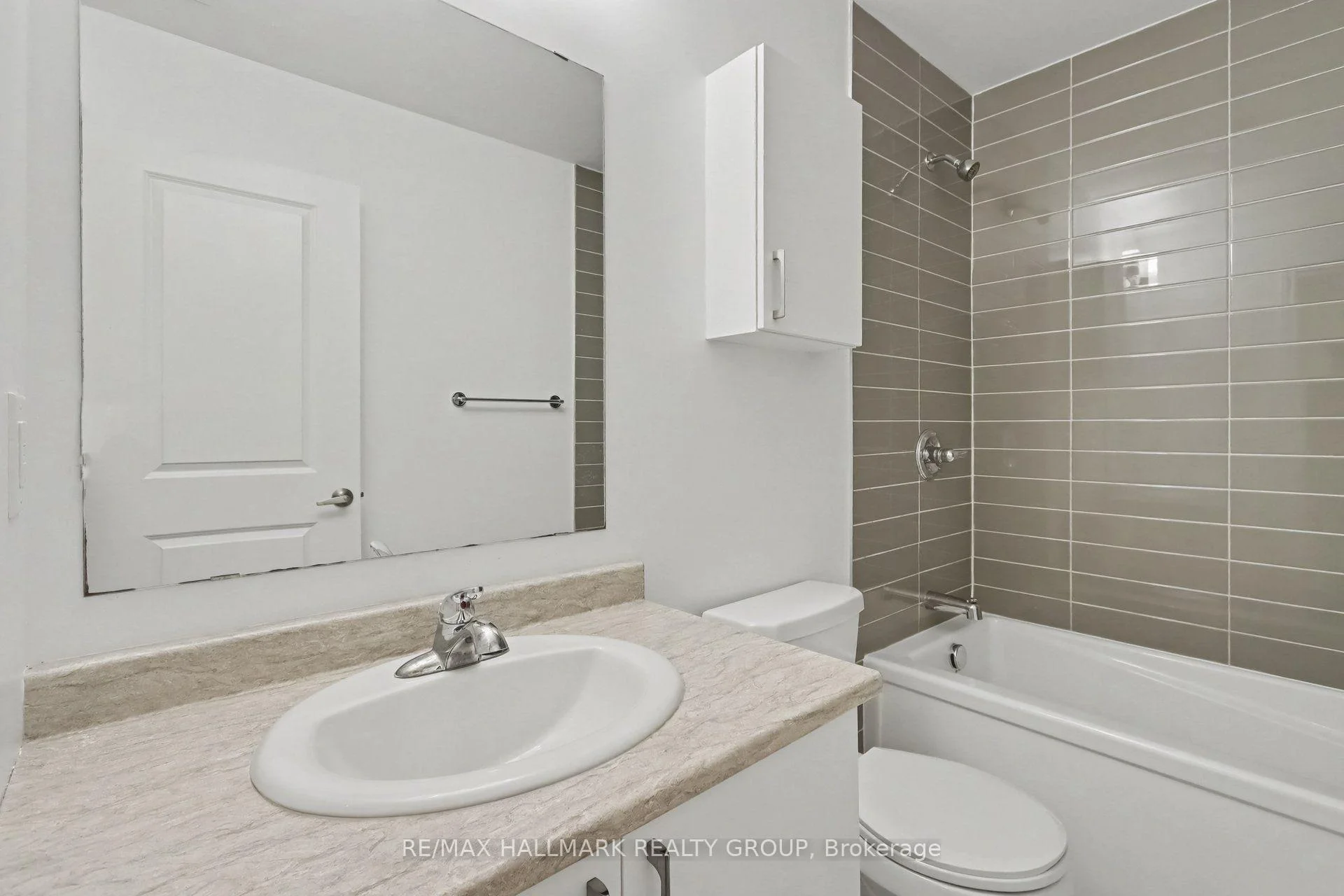 Photo 22 of Unit K, 50 Jaguar Private, Ottawa, Kanata - Emerald Meadows/Trailwest — HOMEH