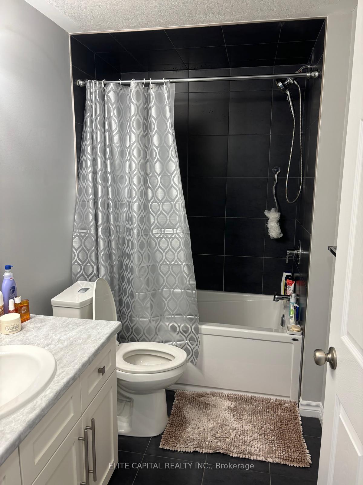 Photo 12 of 114 Oat Lane, Kitchener, Huron Park — HOMEH