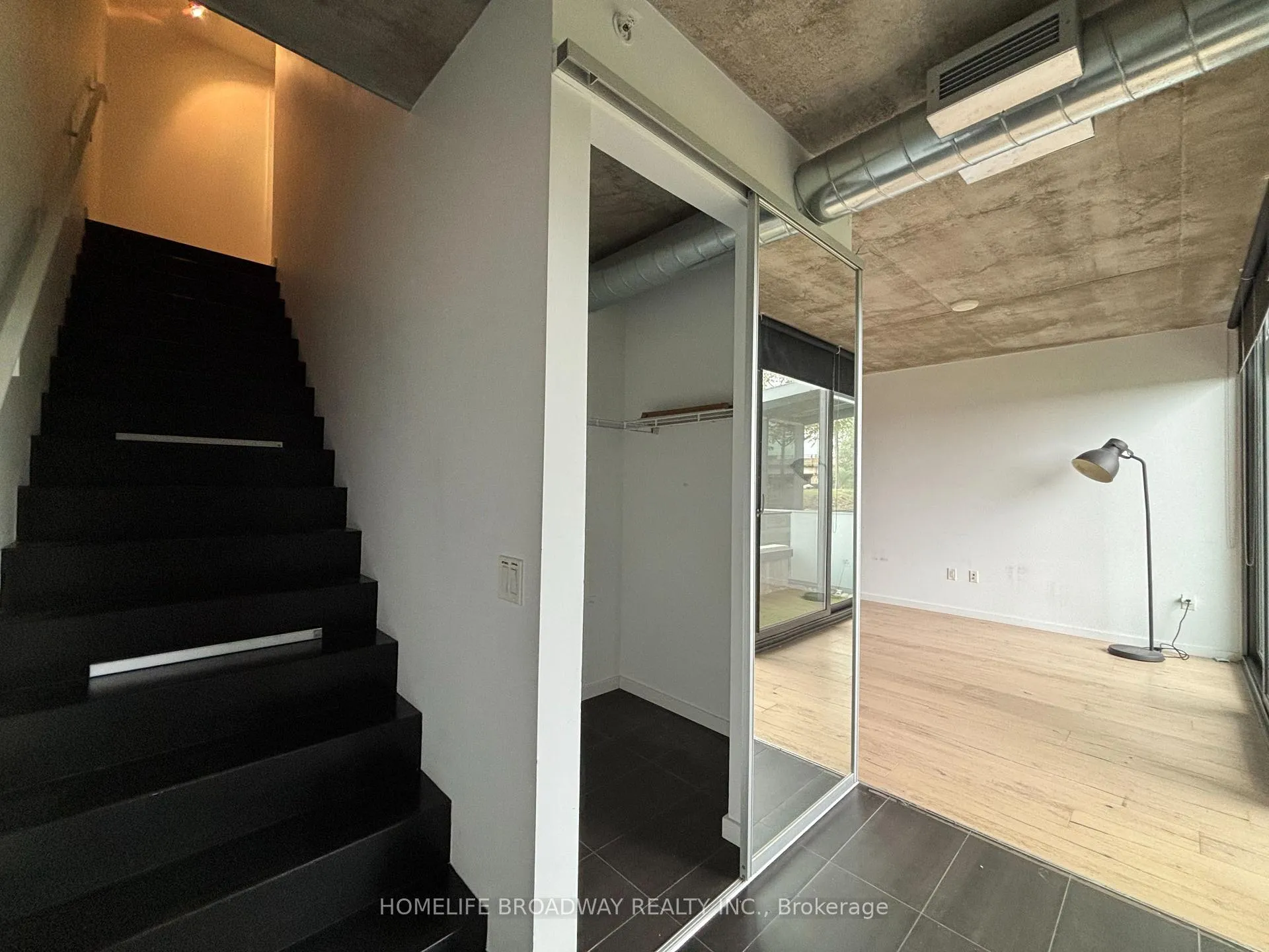 Photo 9 of Unit Th103, 170 Bayview Avenue, Toronto, Waterfront Communities — HOMEH