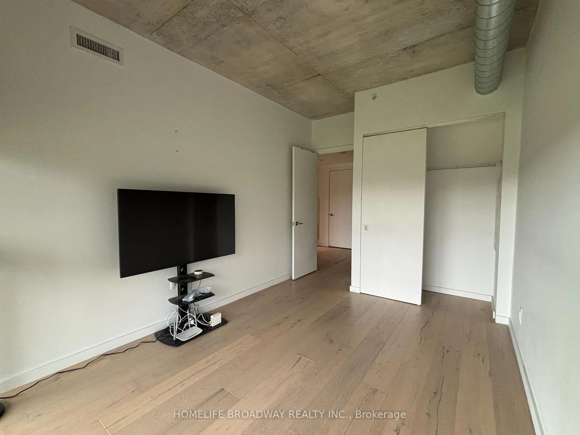 Photo 13 of Unit Th103, 170 Bayview Avenue, Toronto, Waterfront Communities — HOMEH