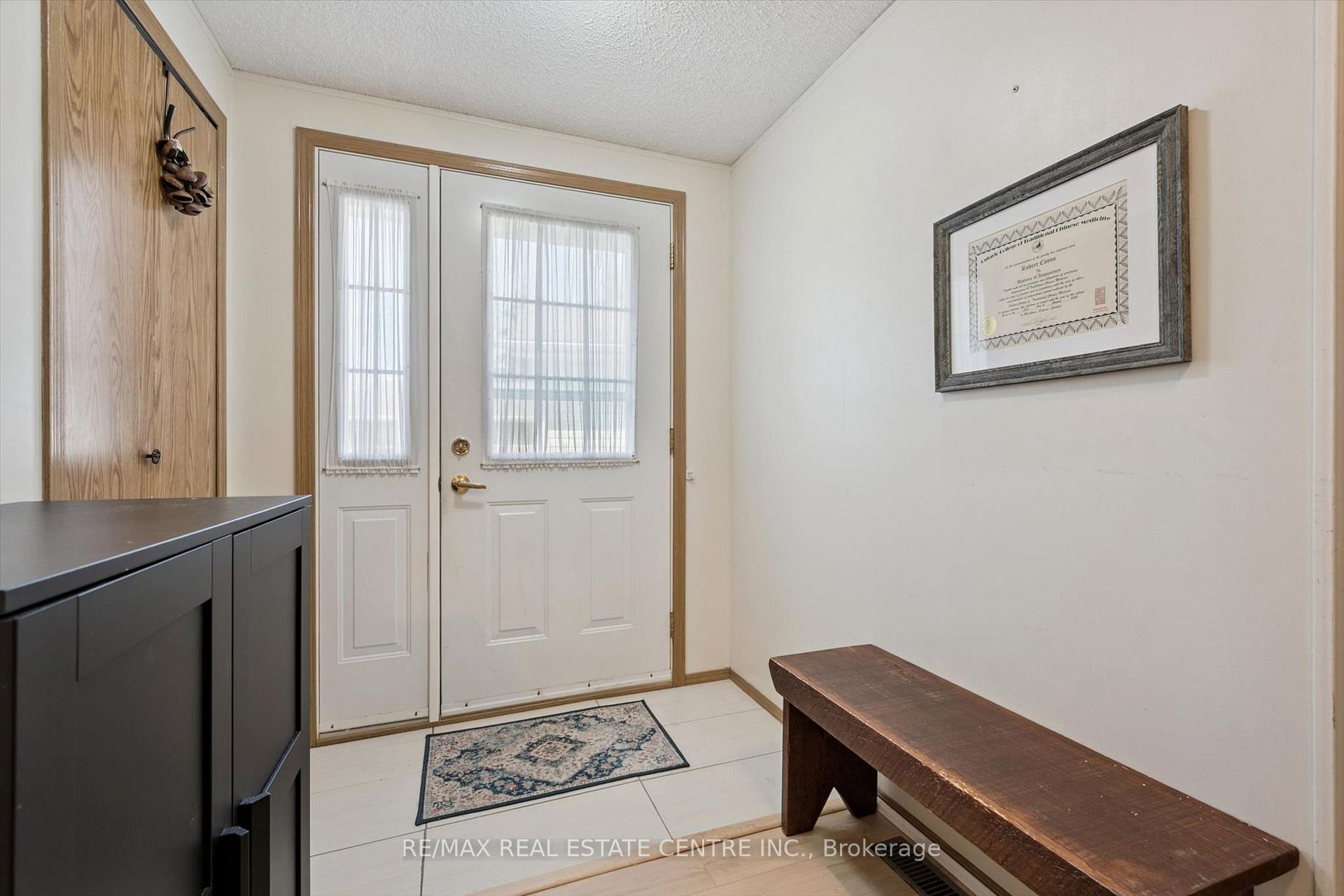 Photo 6 of 27 Trillium Beach Pvt Drive, Puslinch, Rural Puslinch East — HOMEH