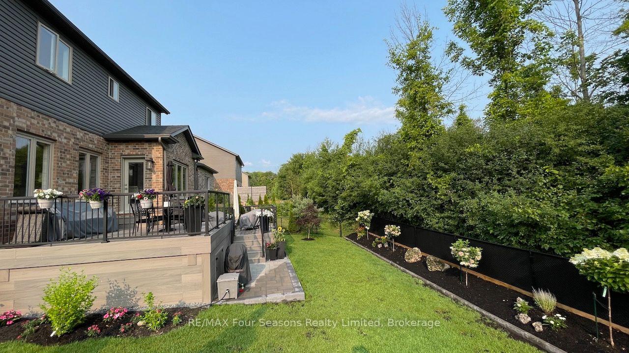 Photo 4 of 62 Foley Crescent, Collingwood — HOMEH
