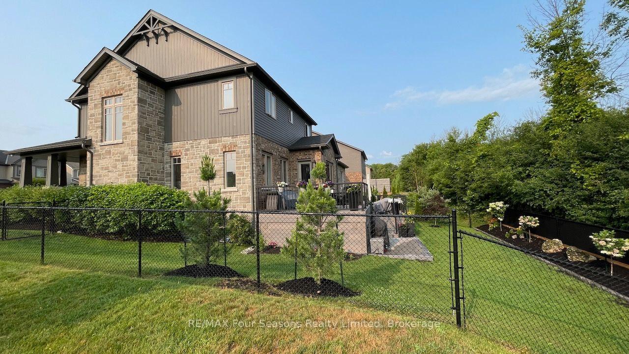Photo 43 of 62 Foley Crescent, Collingwood — HOMEH