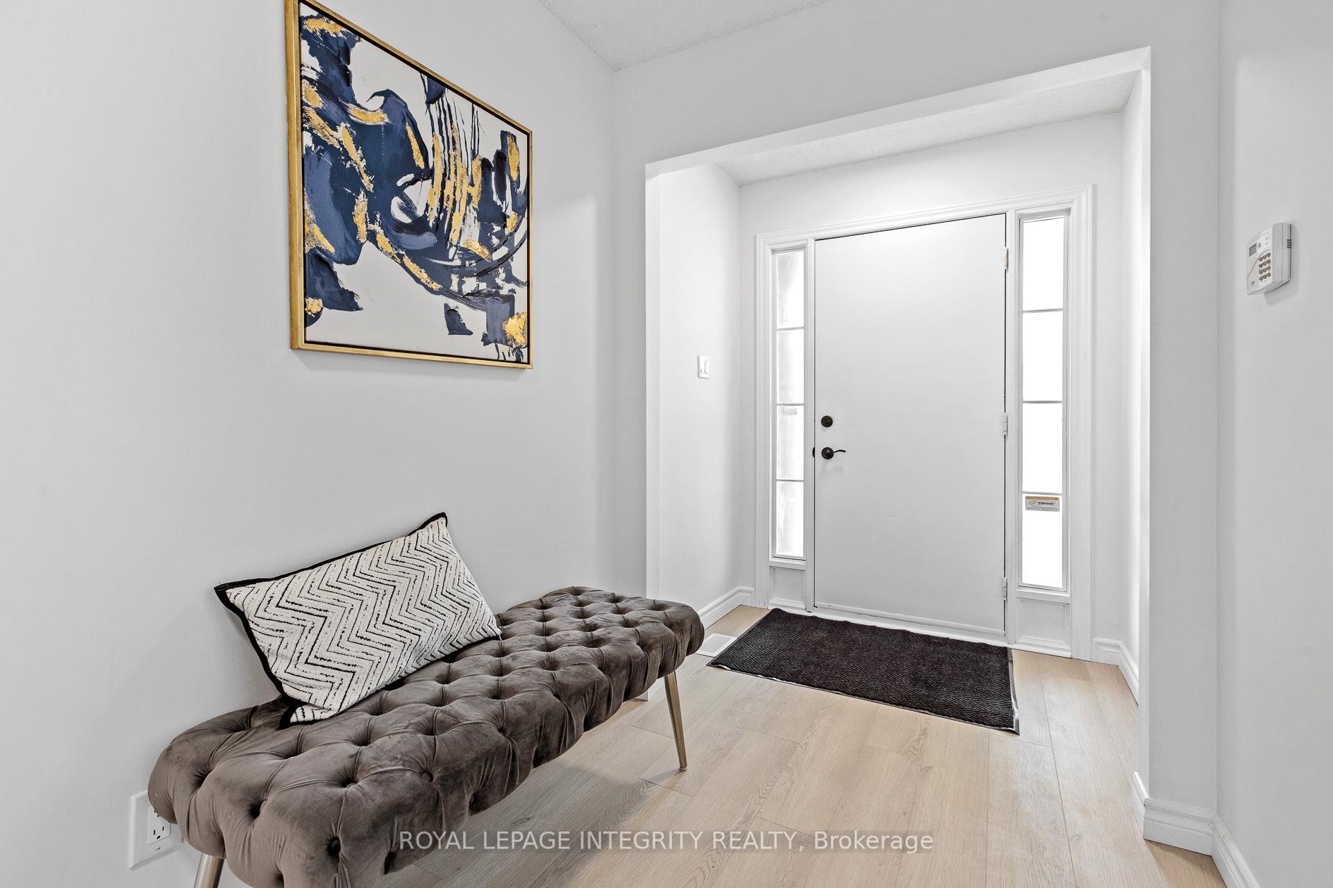 Photo 3 of 6368 Viseneau Drive, Ottawa, Chateauneuf — HOMEH