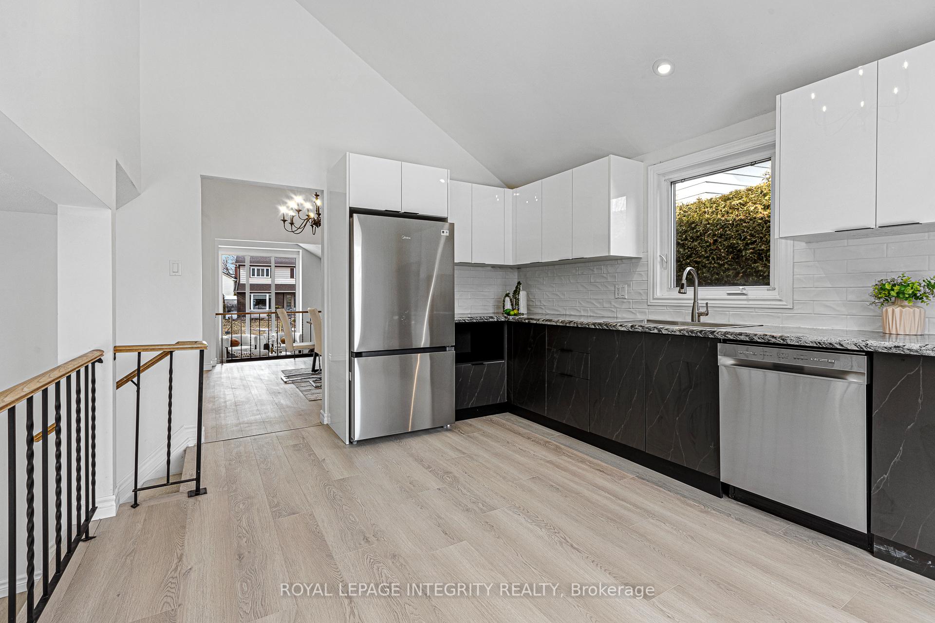 Photo 11 of 6368 Viseneau Drive, Ottawa, Chateauneuf — HOMEH