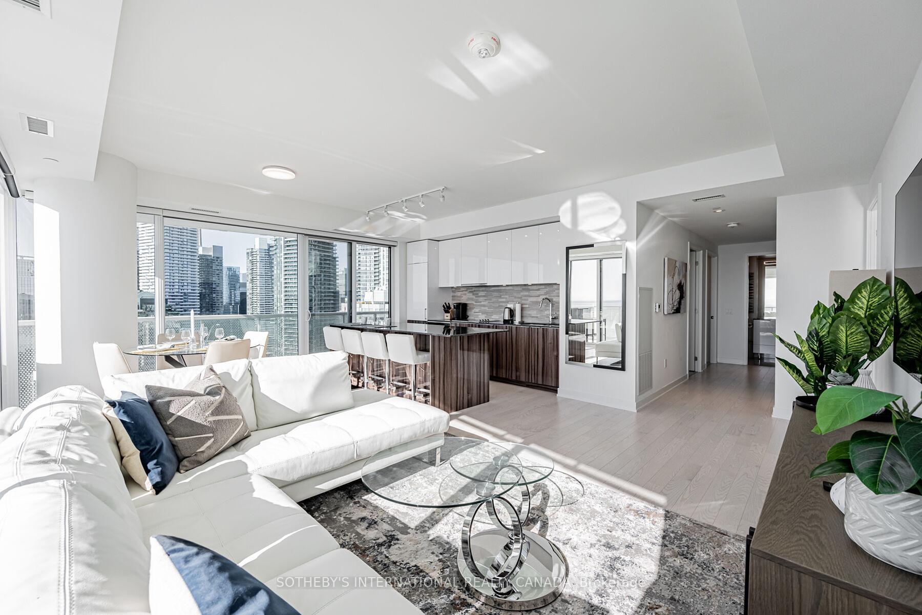 Photo 2 of Unit 3403, 15 Queens Quay E, Toronto, Waterfront Communities — HOMEH