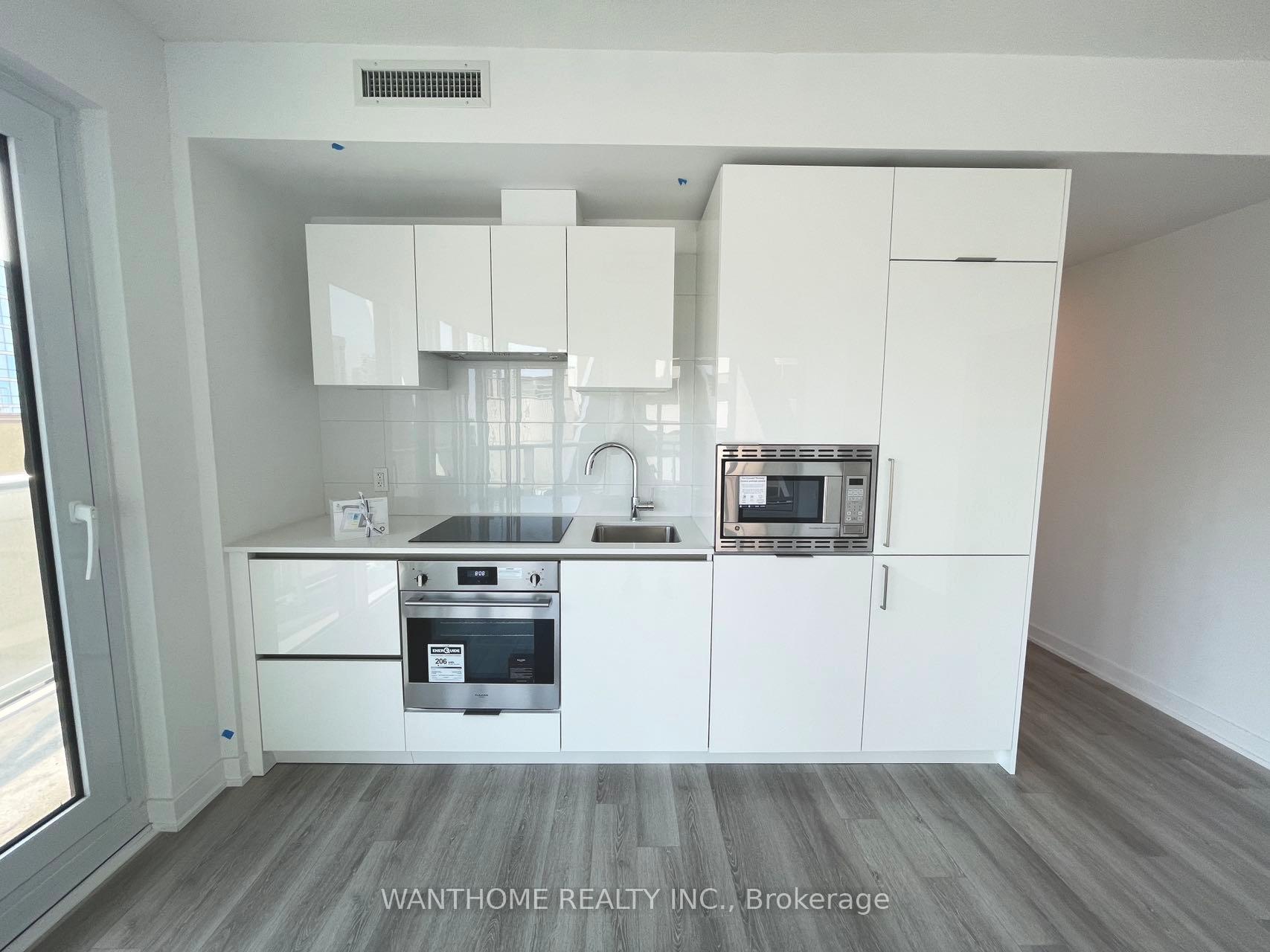 Photo 3 of Unit 1730, 230 Simcoe Street, Toronto, Kensington-Chinatown — HOMEH