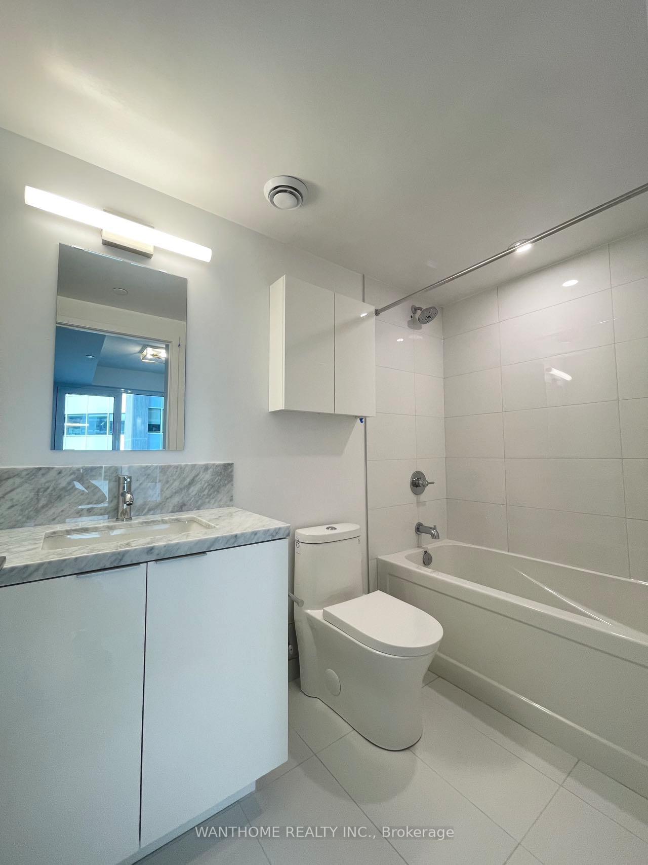 Photo 7 of Unit 1730, 230 Simcoe Street, Toronto, Kensington-Chinatown — HOMEH