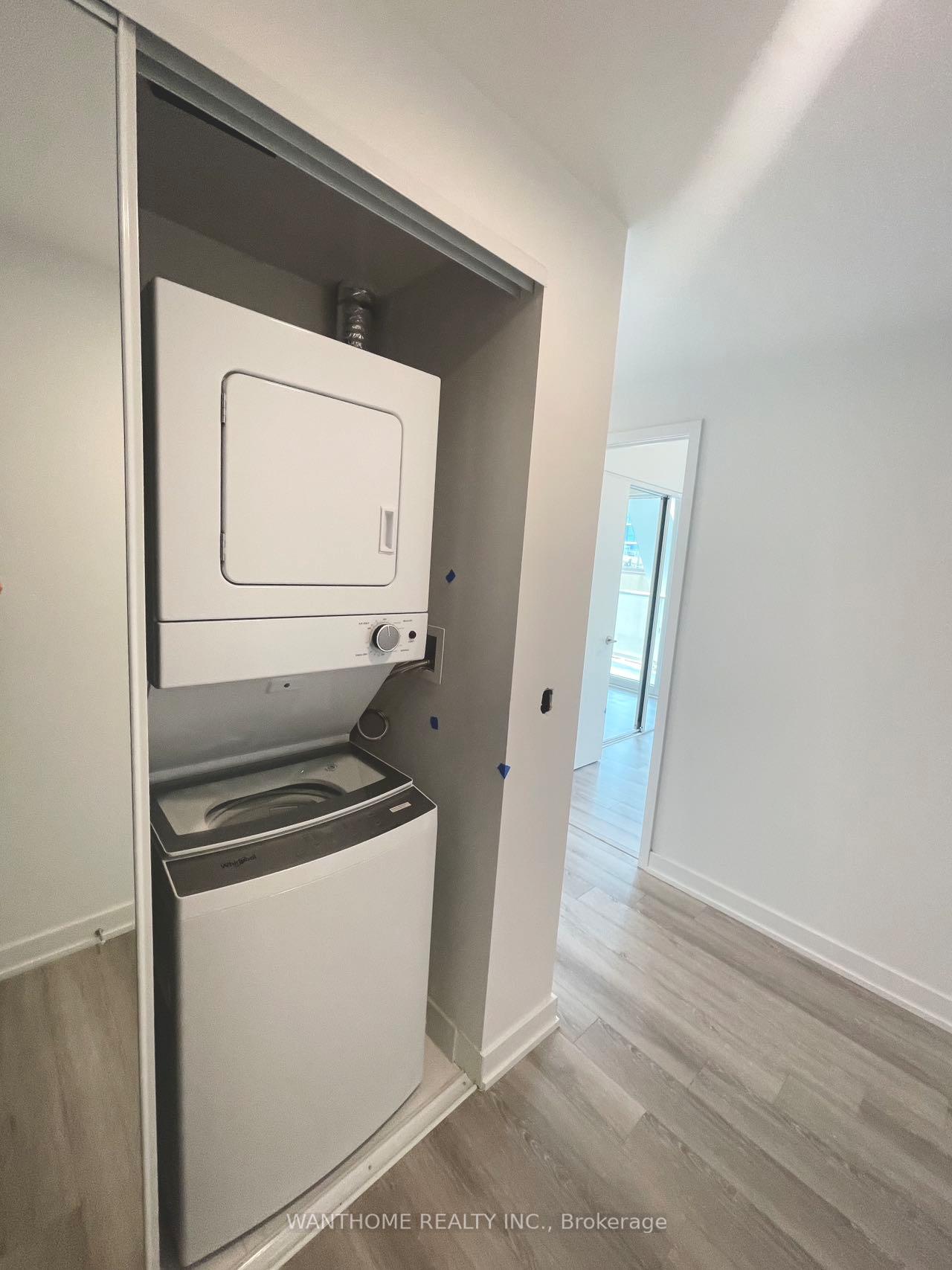 Photo 10 of Unit 1730, 230 Simcoe Street, Toronto, Kensington-Chinatown — HOMEH