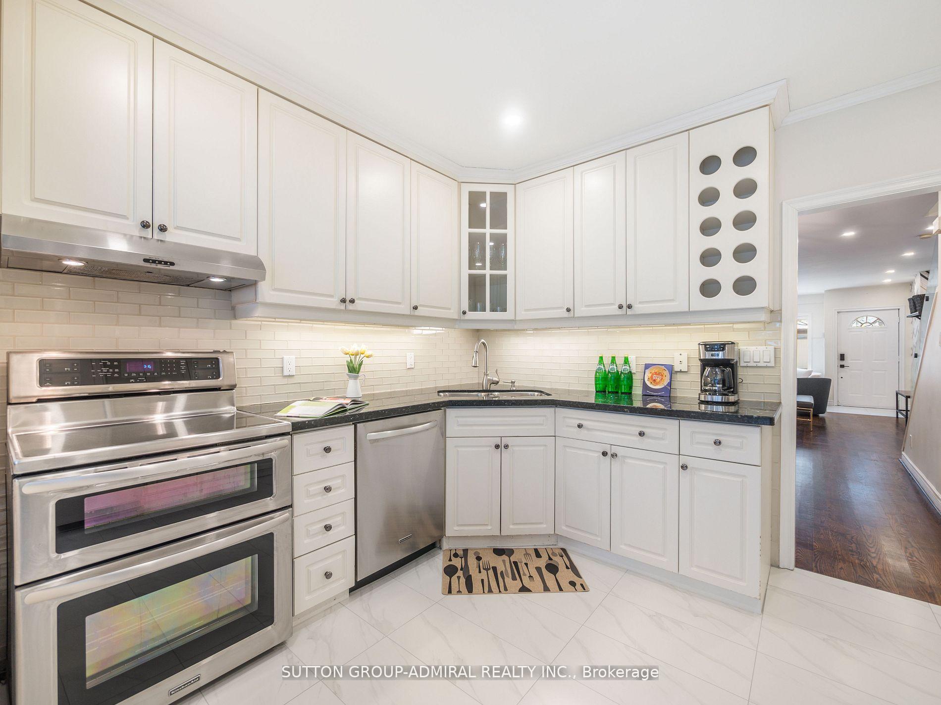 Photo 18 of 389 Davisville Avenue, Toronto, Mount Pleasant East — HOMEH