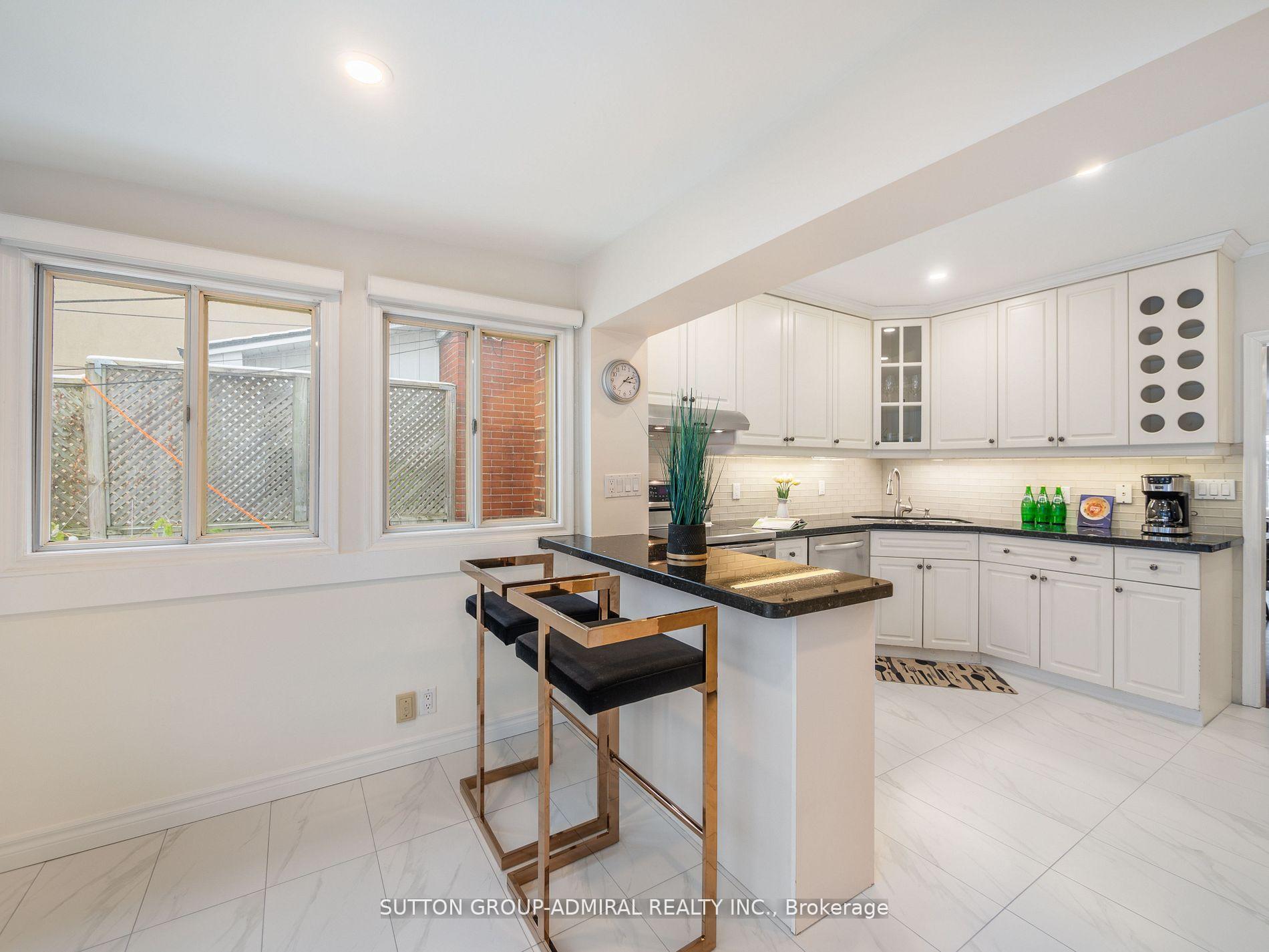 Photo 25 of 389 Davisville Avenue, Toronto, Mount Pleasant East — HOMEH
