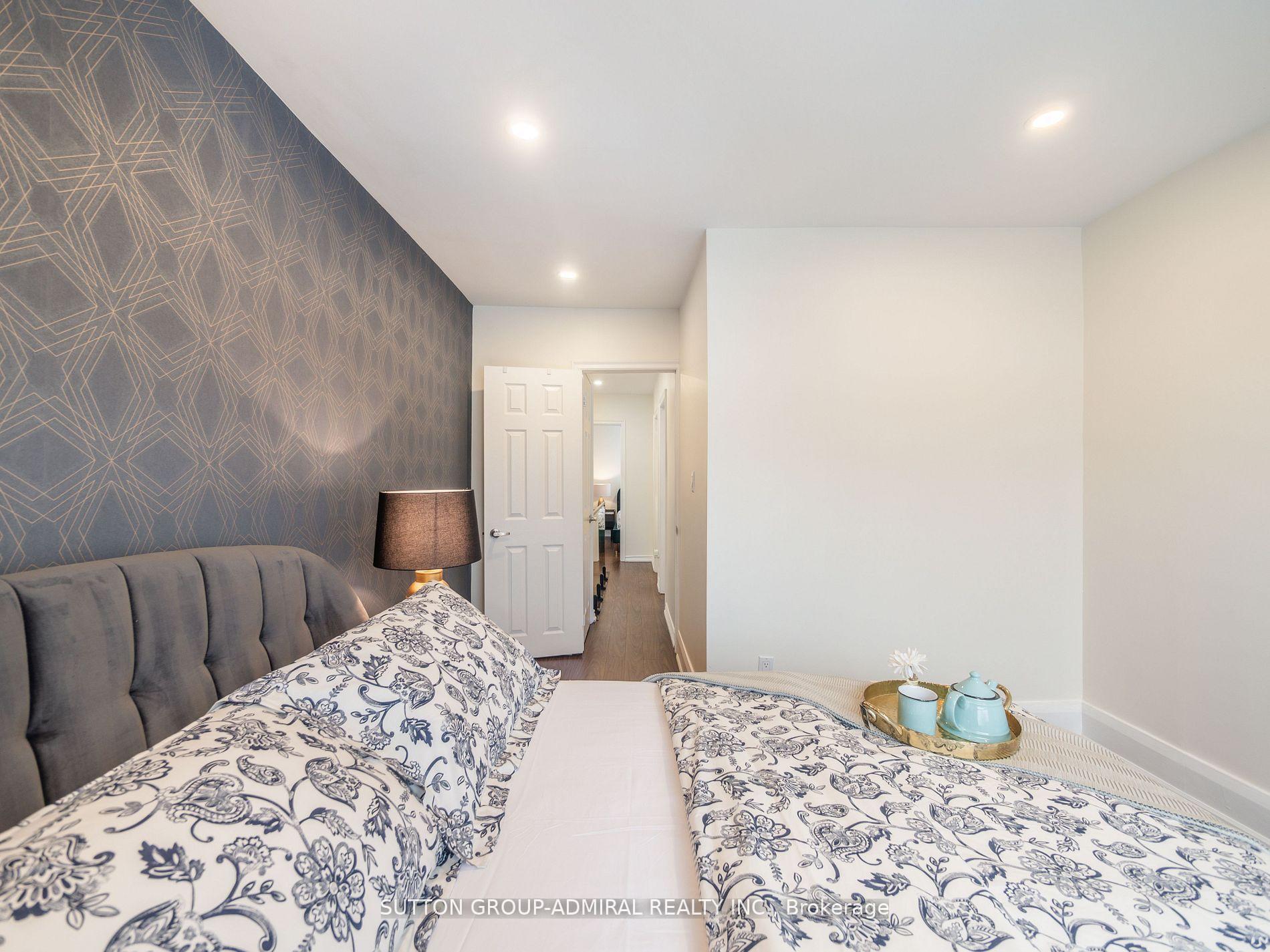 Photo 34 of 389 Davisville Avenue, Toronto, Mount Pleasant East — HOMEH