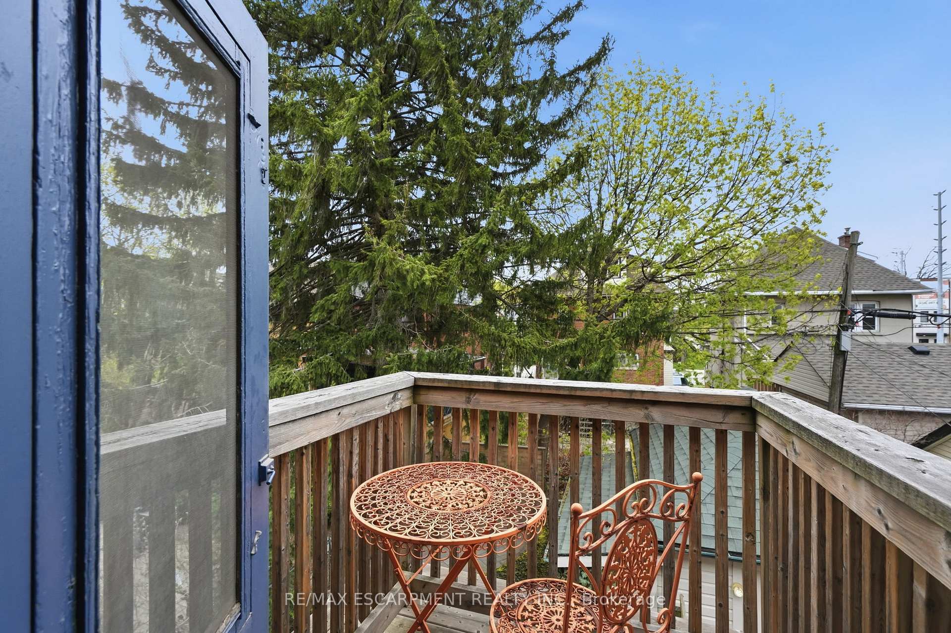 Photo 36 of 37 Connaught Avenue S, Hamilton, Stipley — HOMEH