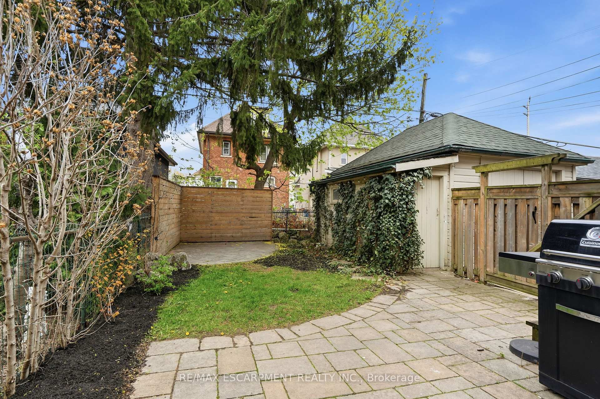 Photo 38 of 37 Connaught Avenue S, Hamilton, Stipley — HOMEH