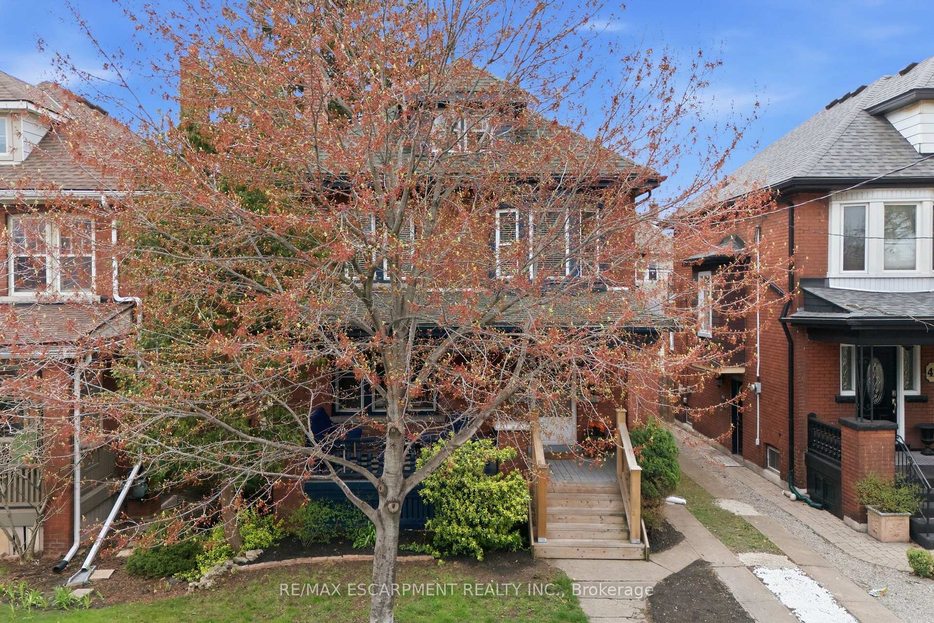Photo 41 of 37 Connaught Avenue S, Hamilton, Stipley — HOMEH