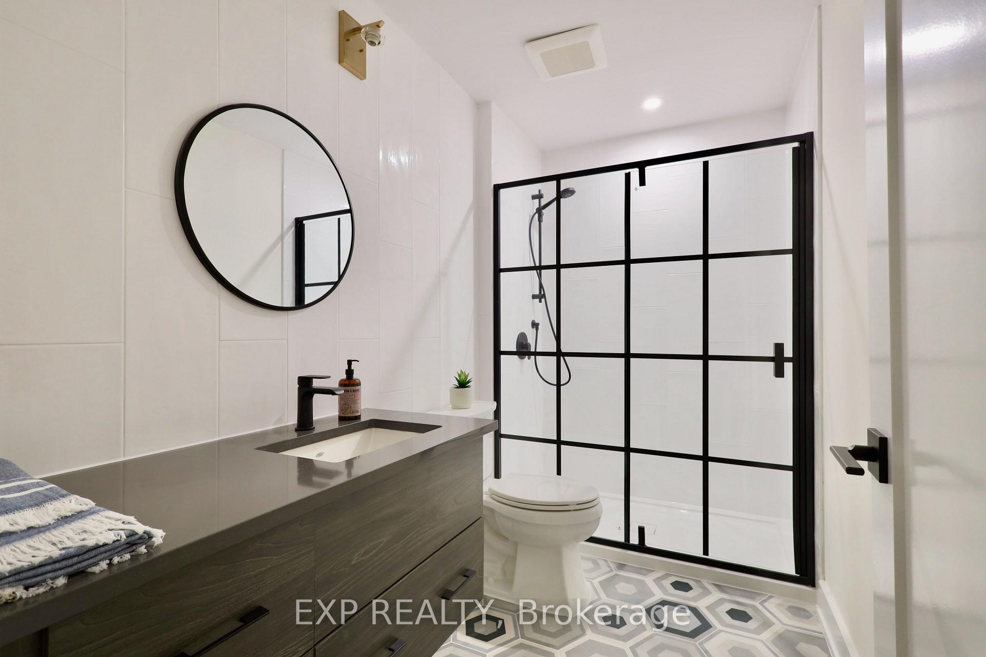 Photo 15 of Unit B, 12 Sylvester Street, Ottawa, Overbrook — HOMEH