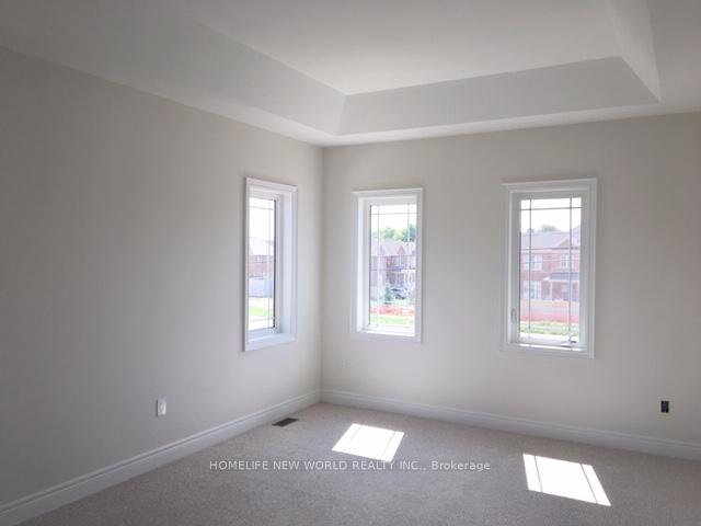Photo 9 of 5 Greywacke Street, Richmond Hill, Oak Ridges — HOMEH