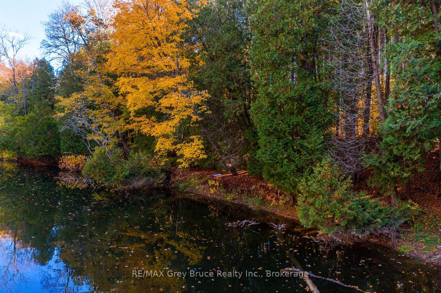 Photo 17 of 34 Riverside Place, South Bruce Peninsula — HOMEH