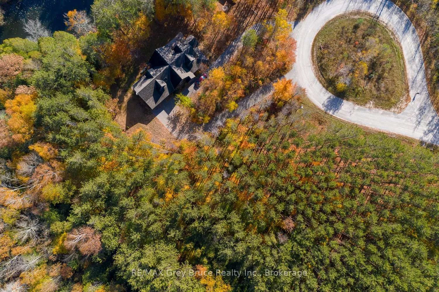 Photo 3 of 34 Riverside Place, South Bruce Peninsula — HOMEH