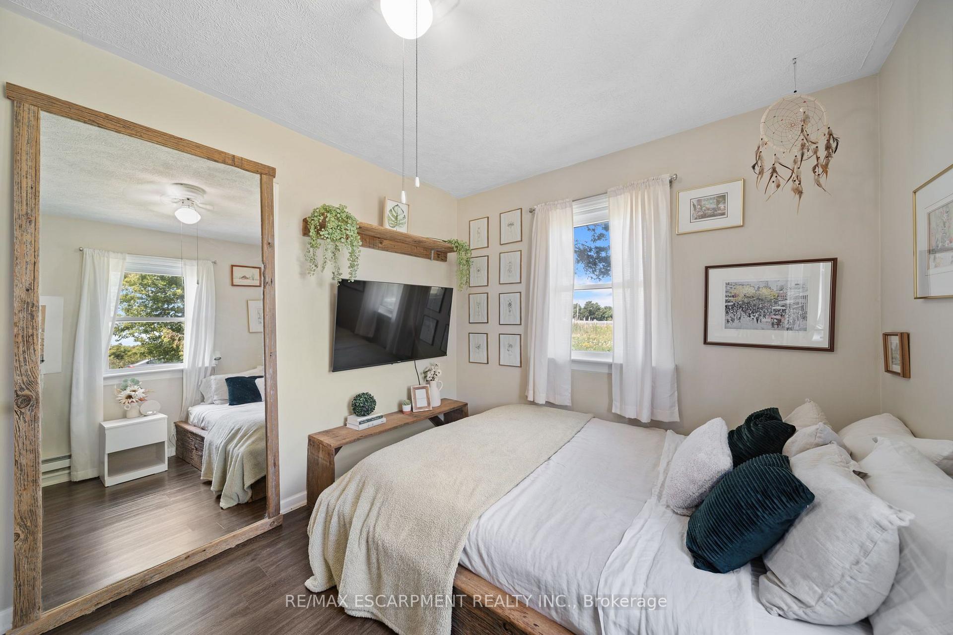 Photo 11 of 3 Bousfield Lane, Haldimand — HOMEH