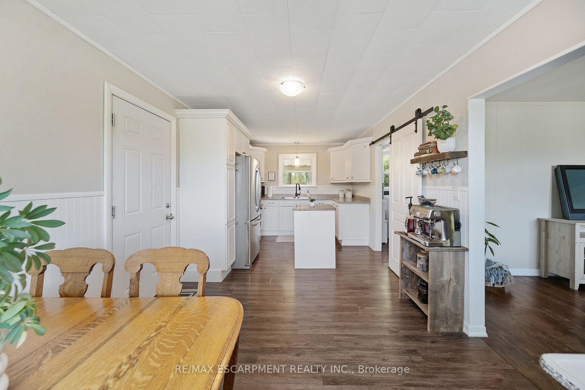Photo 19 of 3 Bousfield Lane, Haldimand — HOMEH