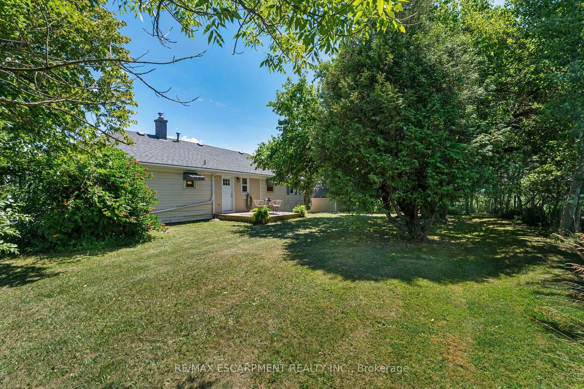 Photo 28 of 3 Bousfield Lane, Haldimand — HOMEH