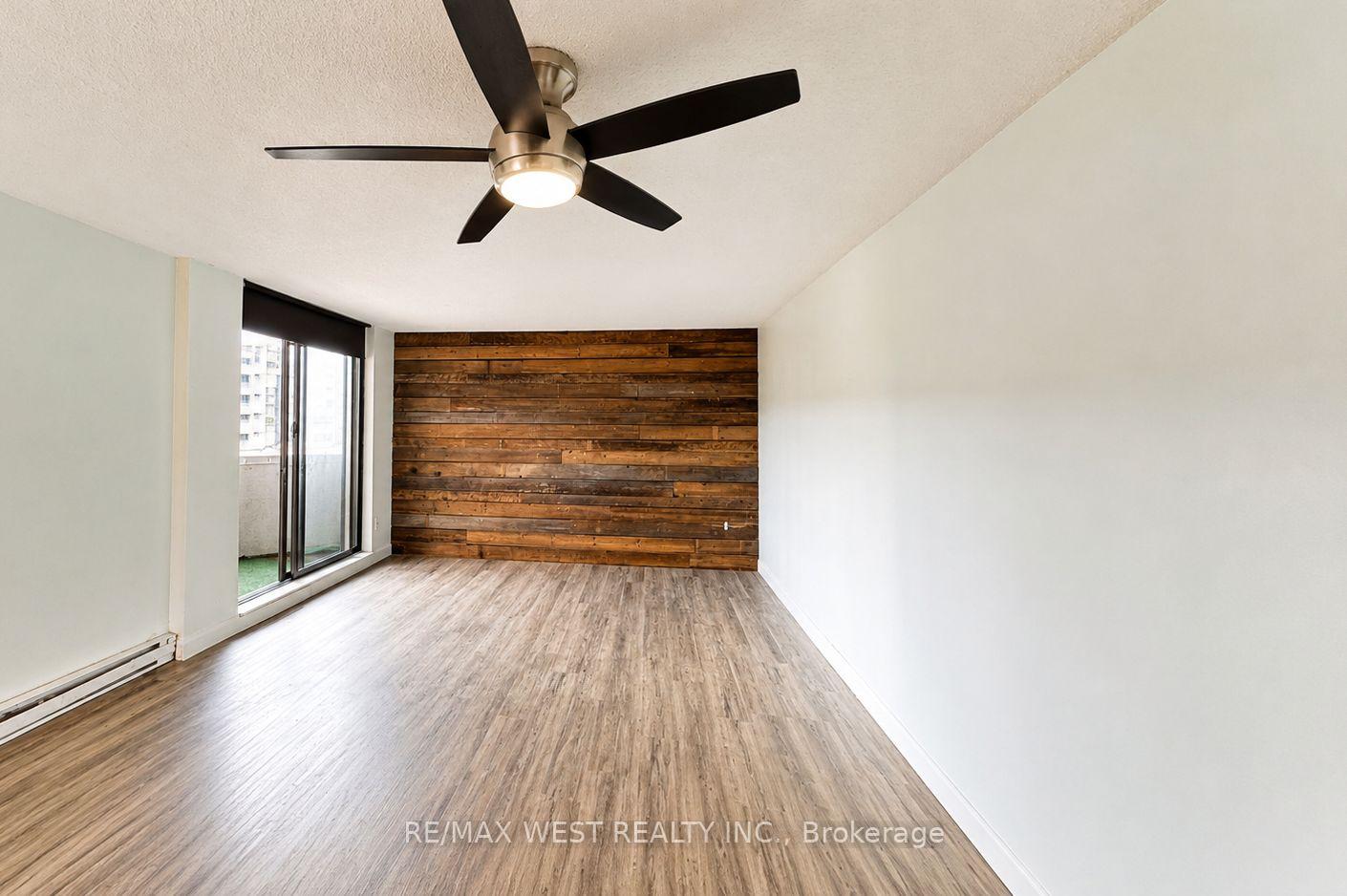 Photo 2 of Unit 406, 23 Main Street, Hamilton, Dundas — HOMEH