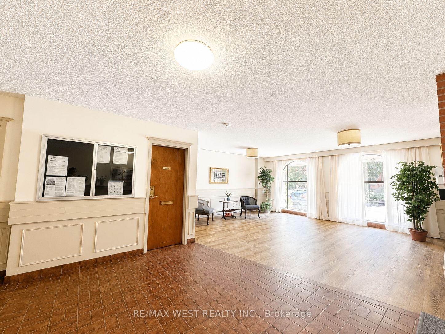Photo 16 of Unit 406, 23 Main Street, Hamilton, Dundas — HOMEH