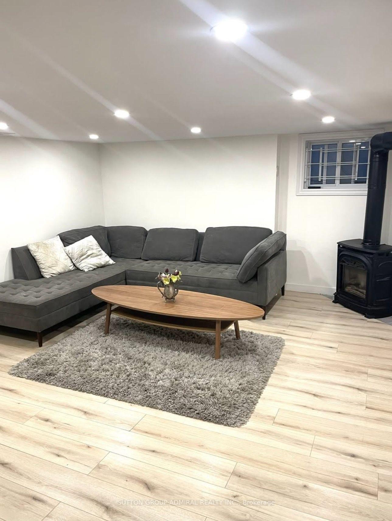 Photo 12 of 204 Brooke Avenue, Toronto, Bedford Park-Nortown — HOMEH