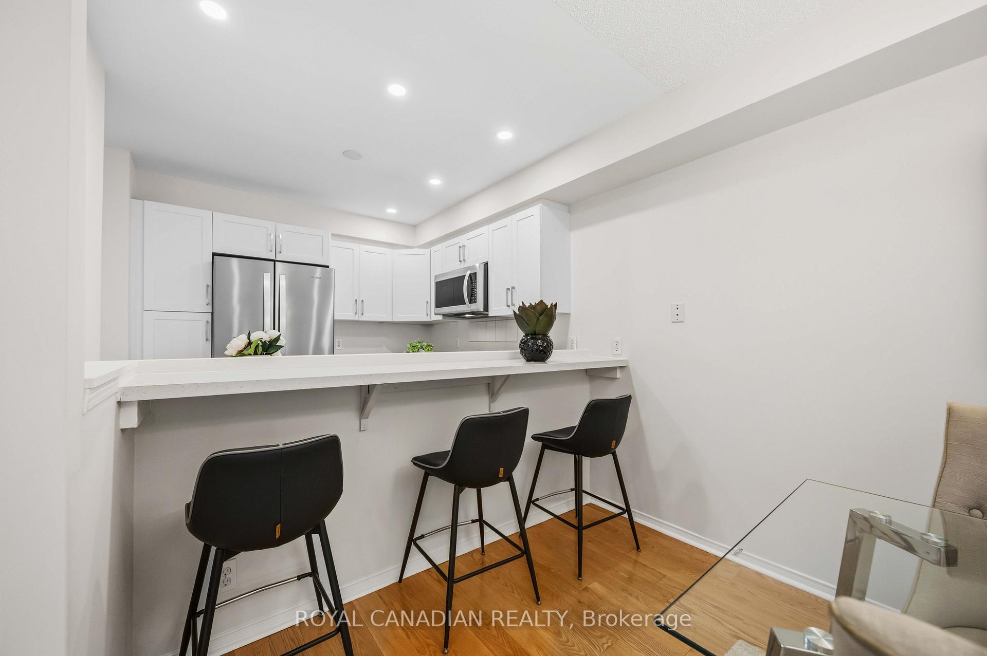 Photo 21 of 137 Stokely Crescent, Whitby, Downtown Whitby — HOMEH