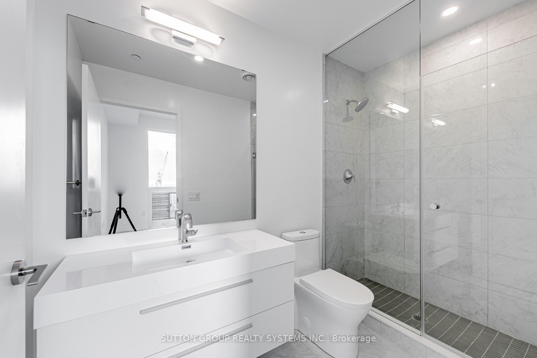 Photo 13 of 39 Roehampton Avenue, Toronto, Mount Pleasant West — HOMEH