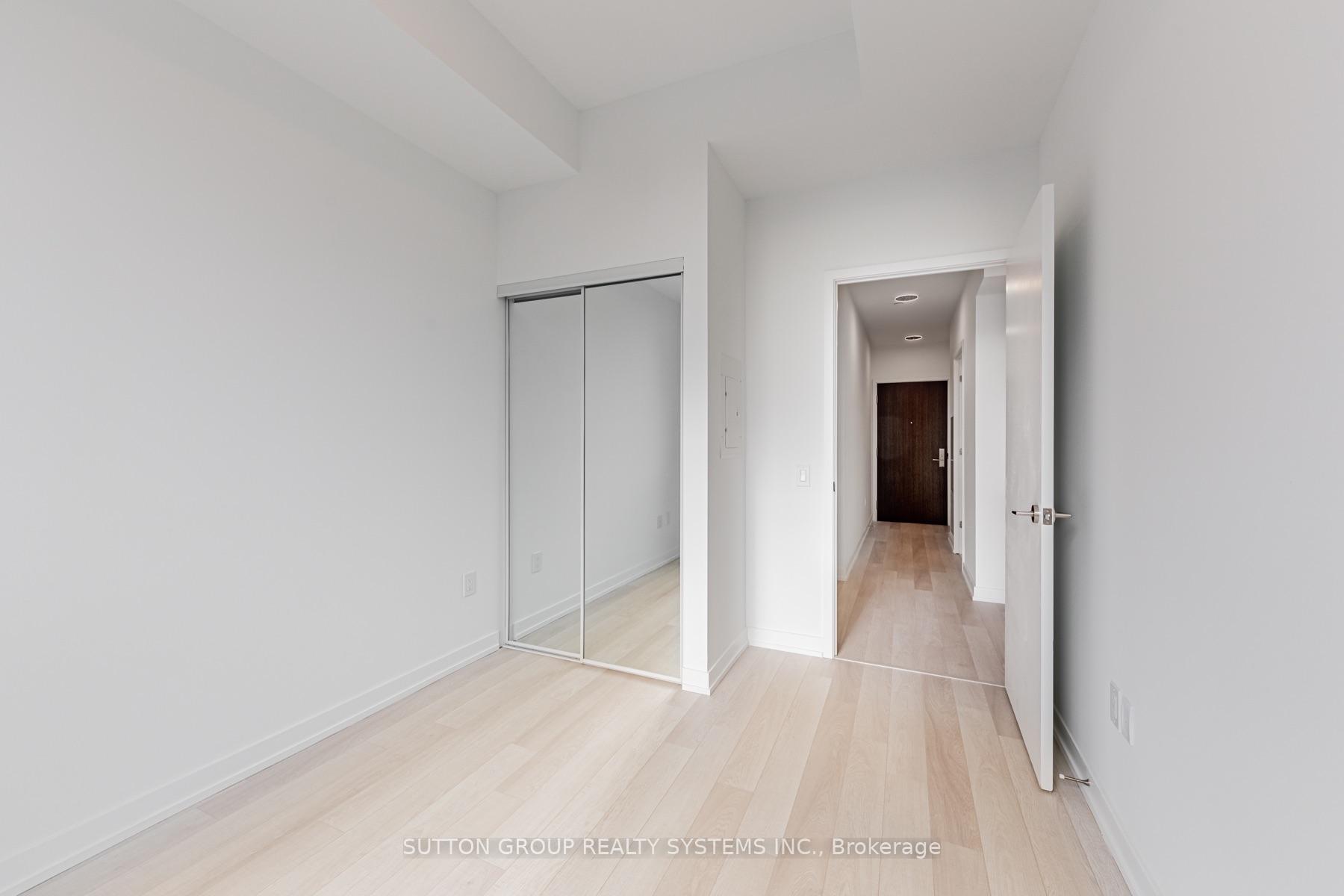 Photo 15 of 39 Roehampton Avenue, Toronto, Mount Pleasant West — HOMEH