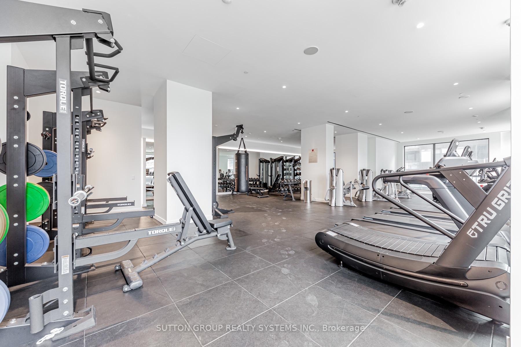 Photo 27 of 39 Roehampton Avenue, Toronto, Mount Pleasant West — HOMEH