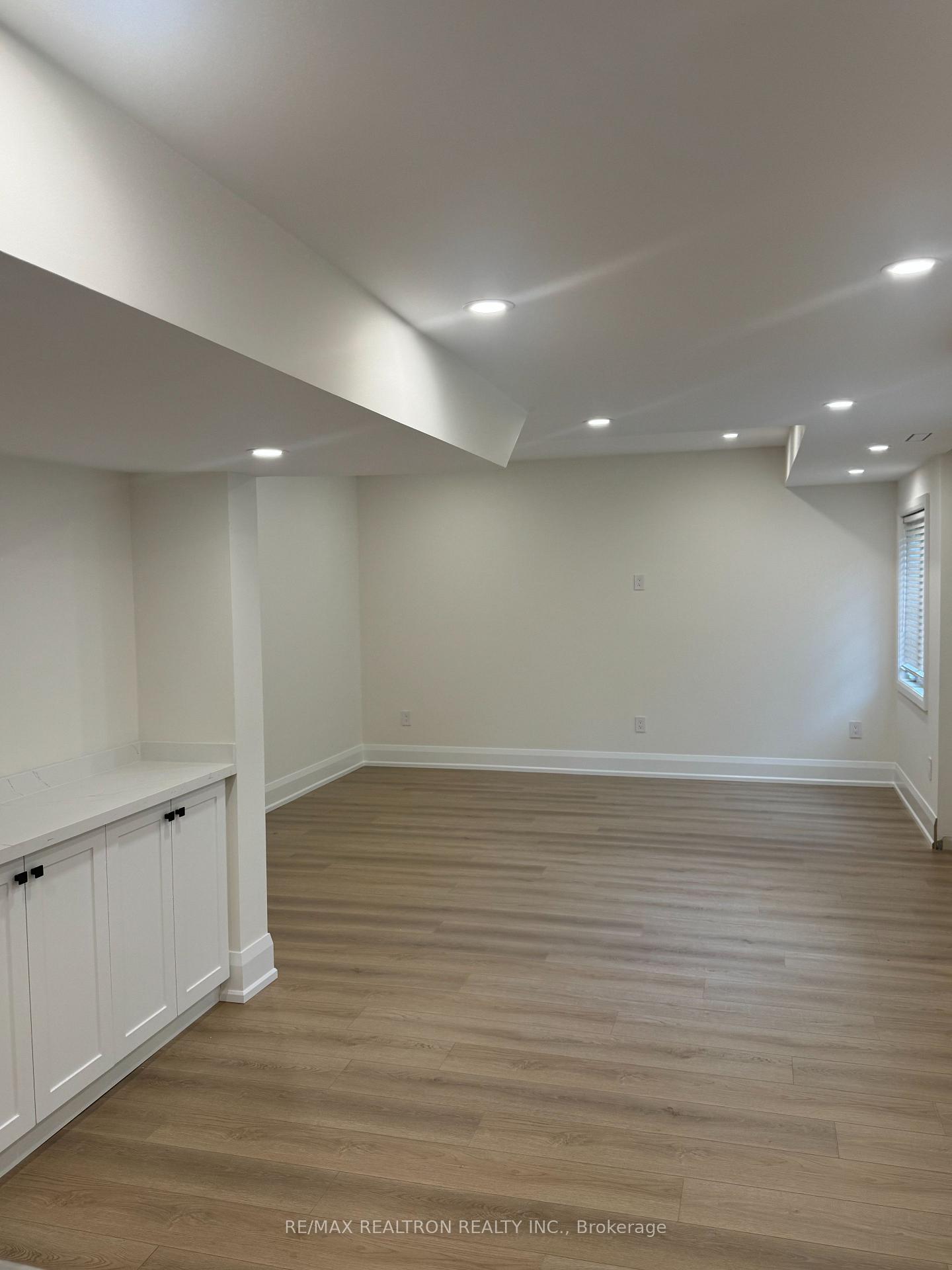 Photo 4 of 155 Smoothwater Terrace, Markham, Box Grove — HOMEH