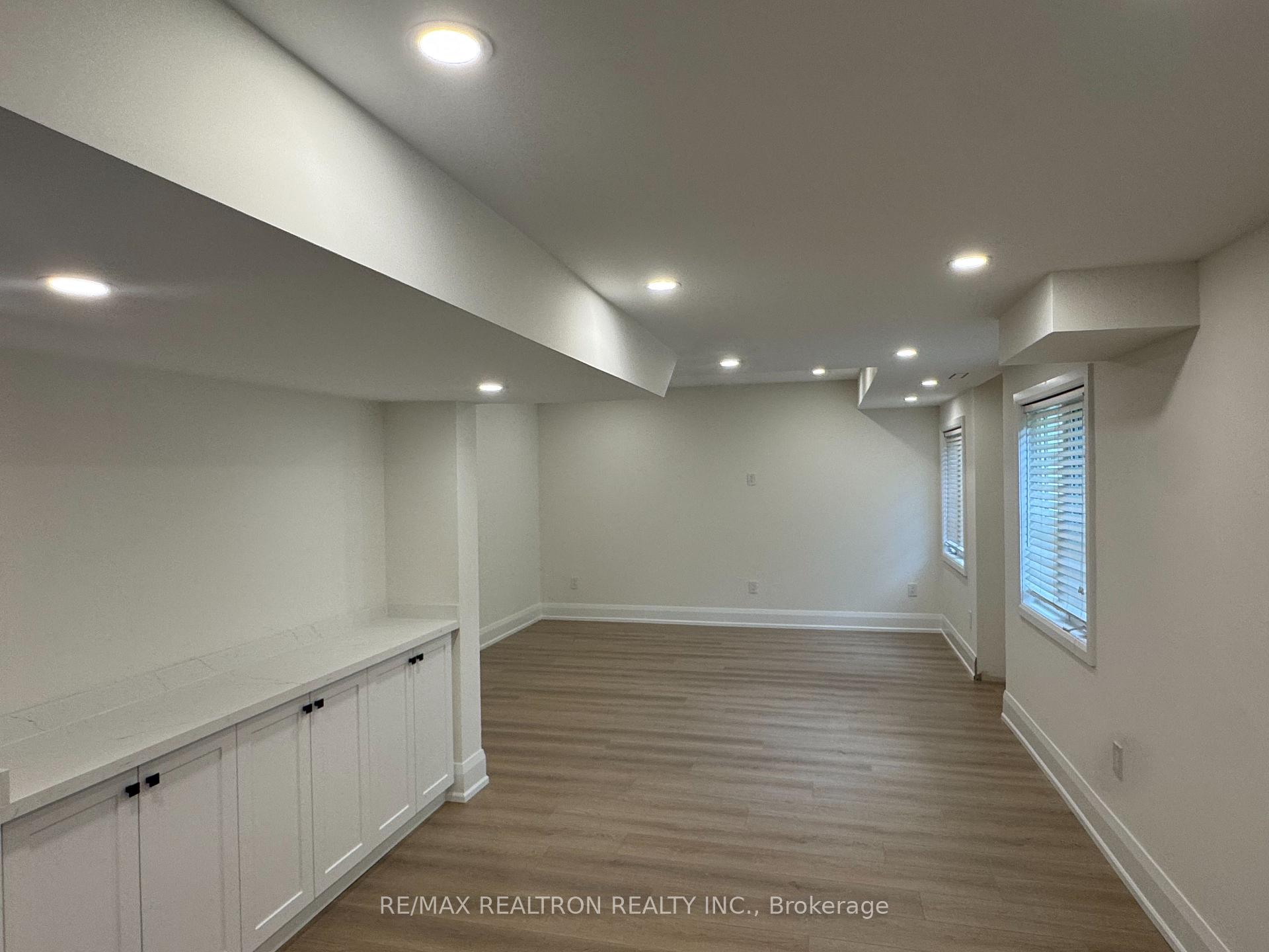 Photo 5 of 155 Smoothwater Terrace, Markham, Box Grove — HOMEH