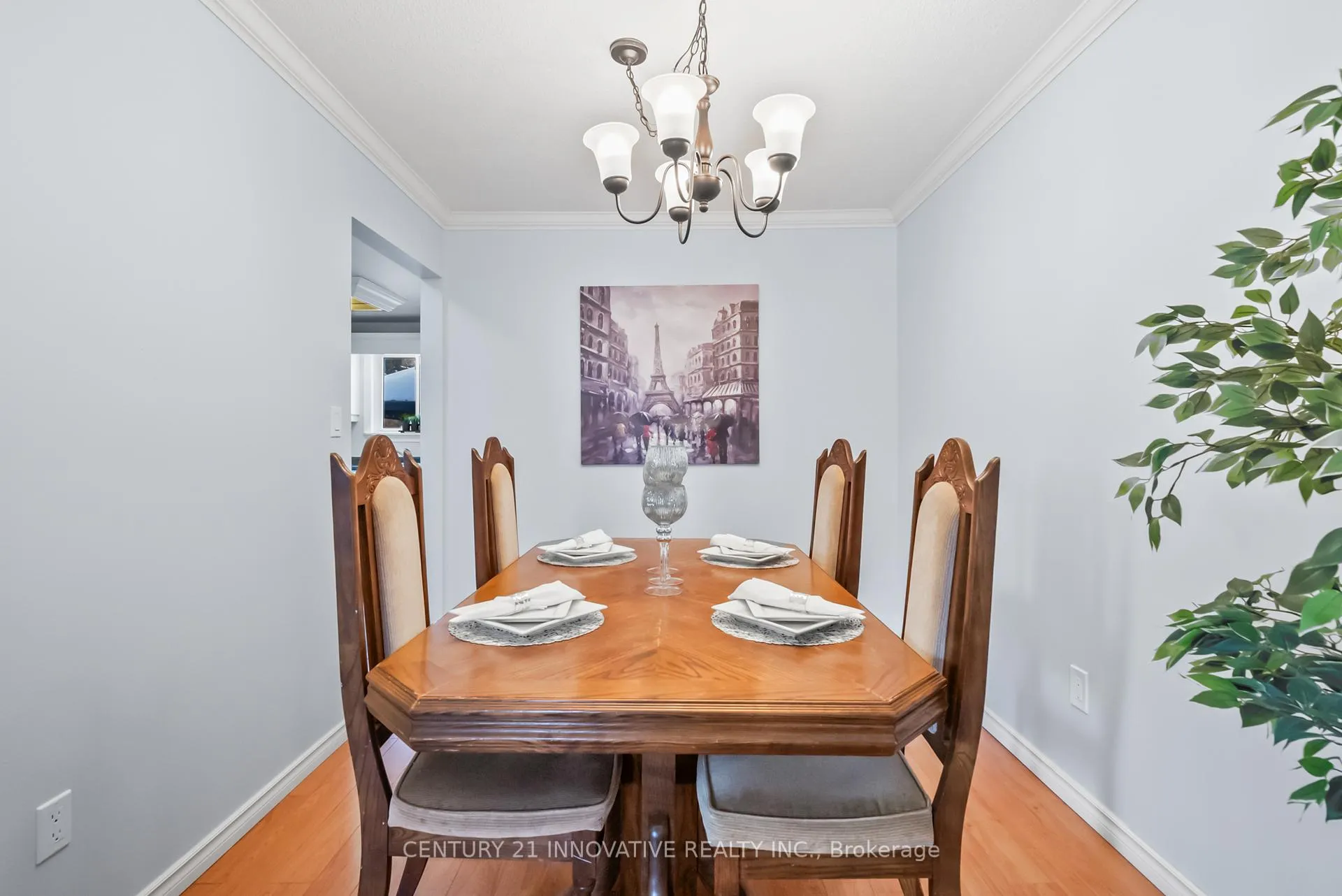 Photo 6 of 212 Castlebar Crescent, Oshawa, Vanier — HOMEH