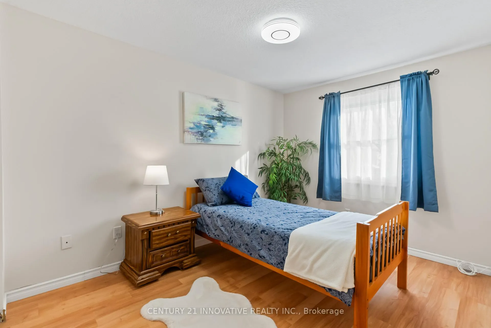 Photo 21 of 212 Castlebar Crescent, Oshawa, Vanier — HOMEH