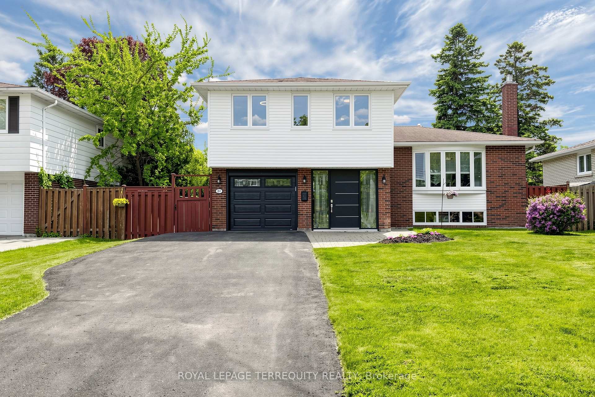 Photo 2 of 89 Dreyer Drive, Ajax, South East — HOMEH