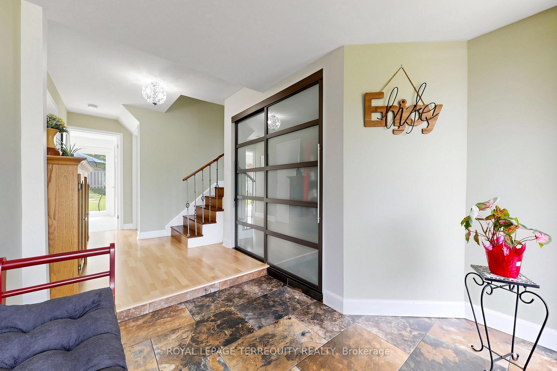 Photo 5 of 89 Dreyer Drive, Ajax, South East — HOMEH