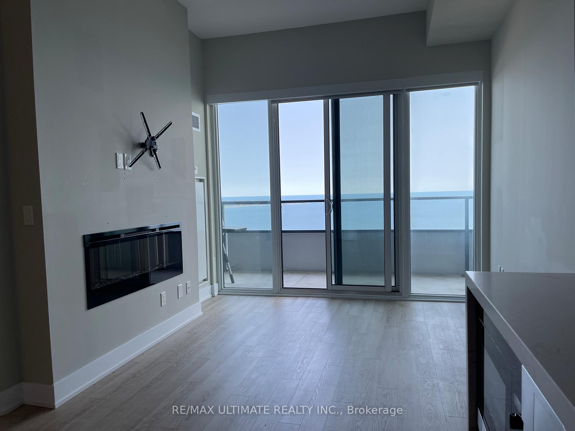 Photo 9 of Unit #6206, 30 Shore Breeze Drive, Etobicoke, Mimico — HOMEH
