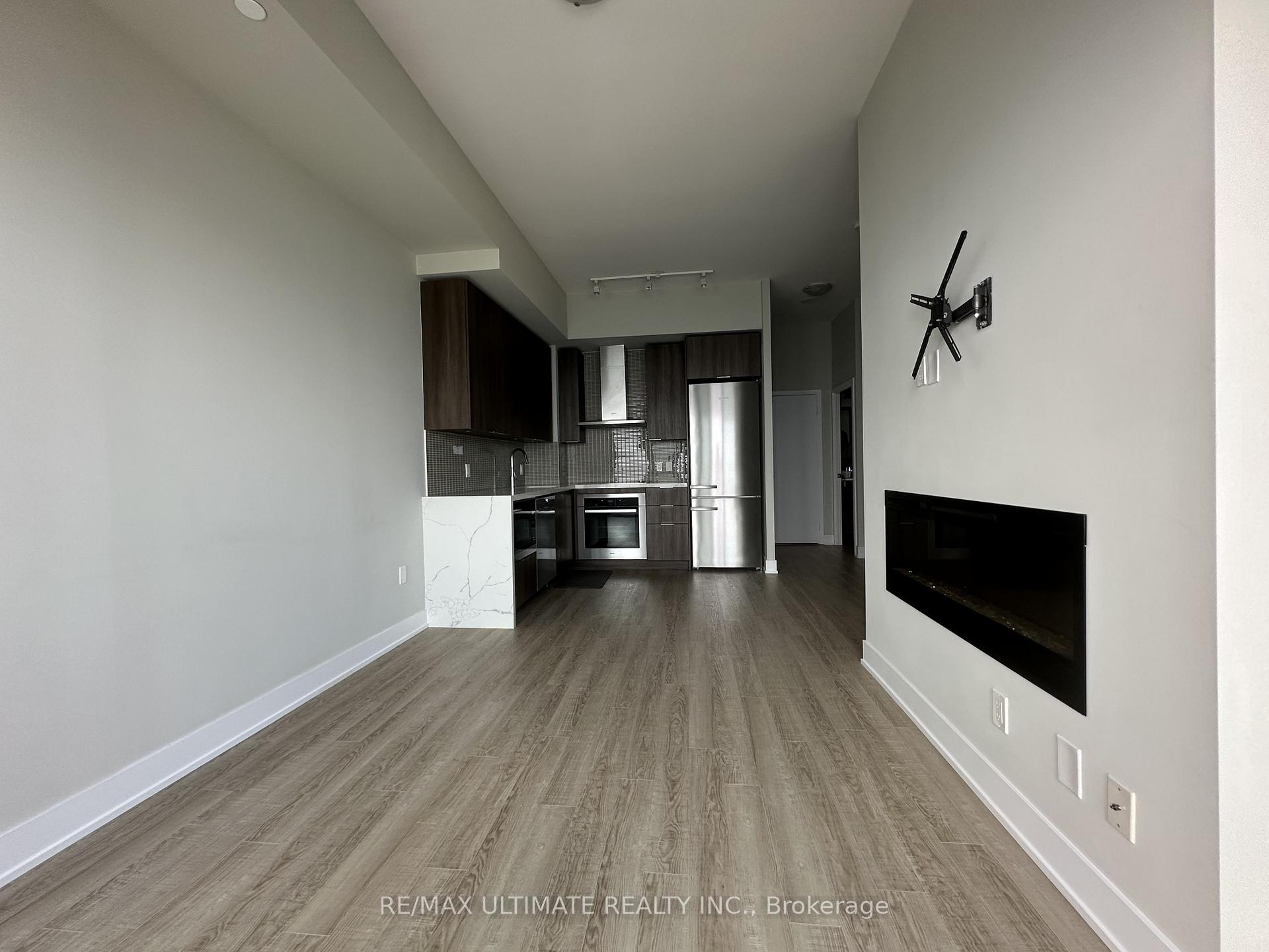 Photo 11 of Unit #6206, 30 Shore Breeze Drive, Etobicoke, Mimico — HOMEH