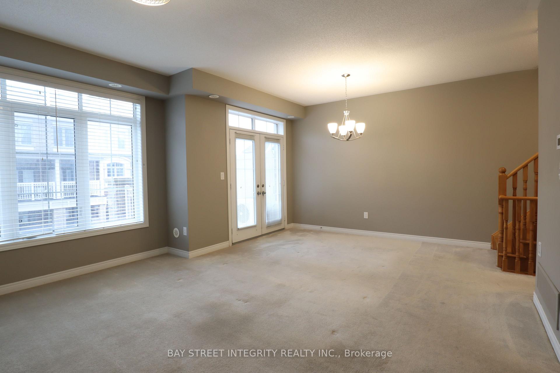 Photo 10 of Unit 39, 2435 Greenwich Drive, Oakville, Westmount — HOMEH