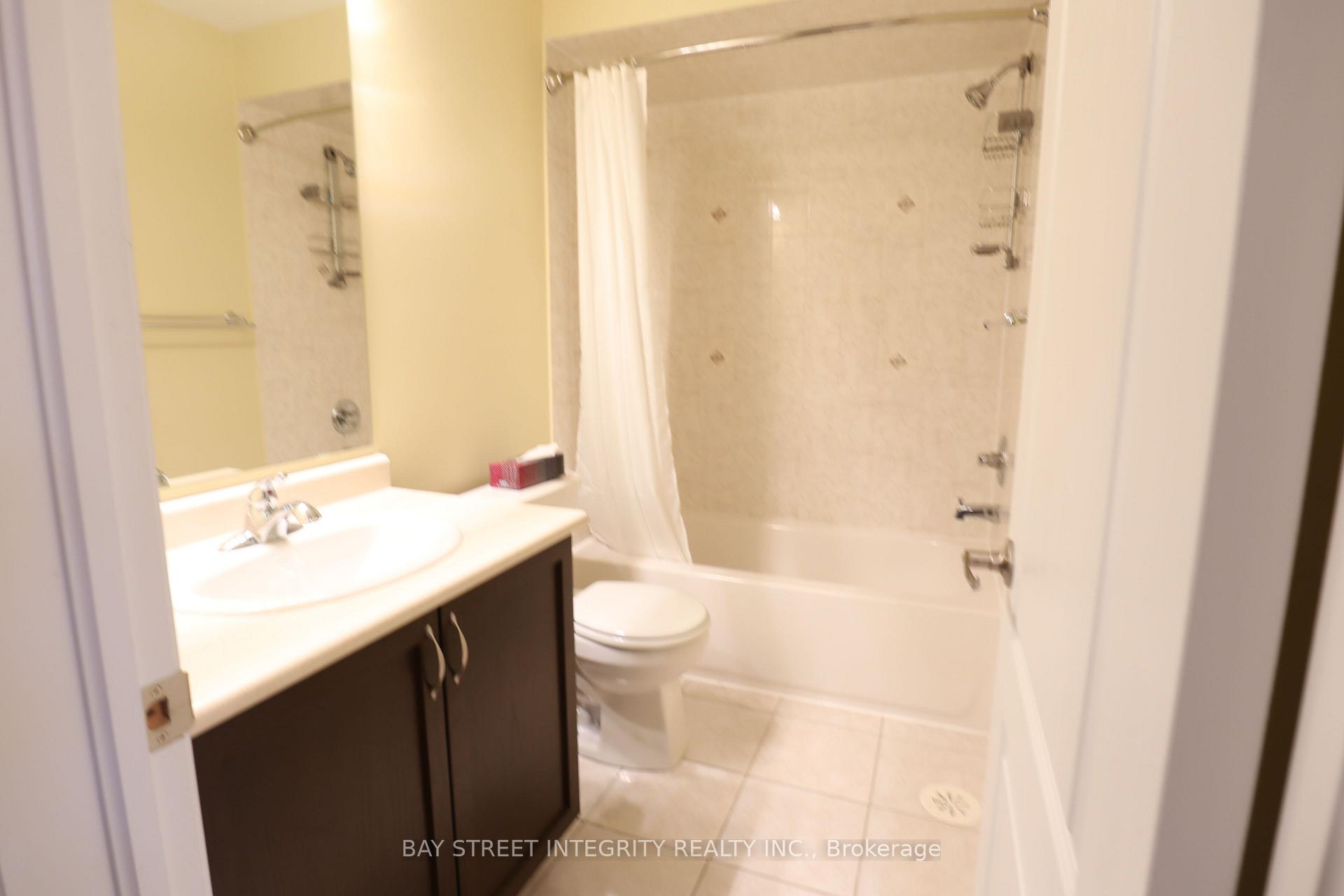 Photo 28 of Unit 39, 2435 Greenwich Drive, Oakville, Westmount — HOMEH