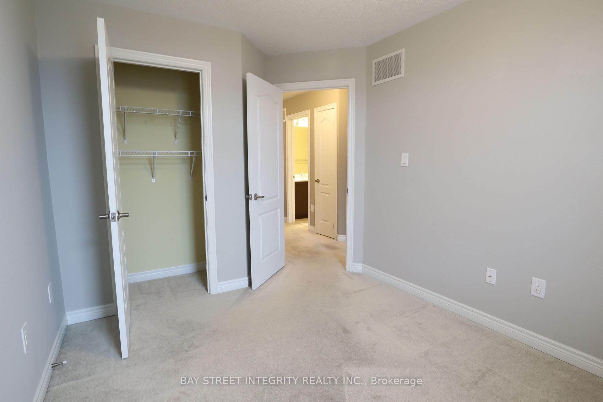 Photo 34 of Unit 39, 2435 Greenwich Drive, Oakville, Westmount — HOMEH