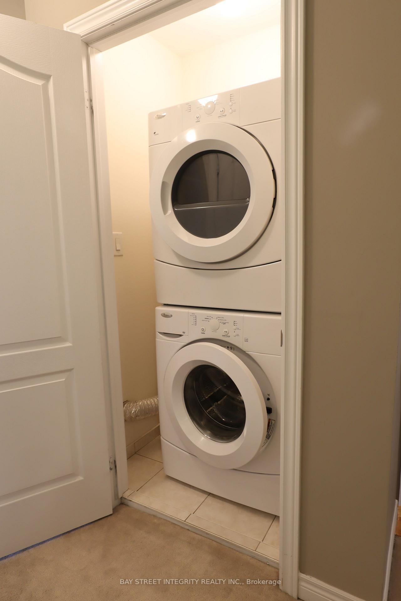 Photo 35 of Unit 39, 2435 Greenwich Drive, Oakville, Westmount — HOMEH