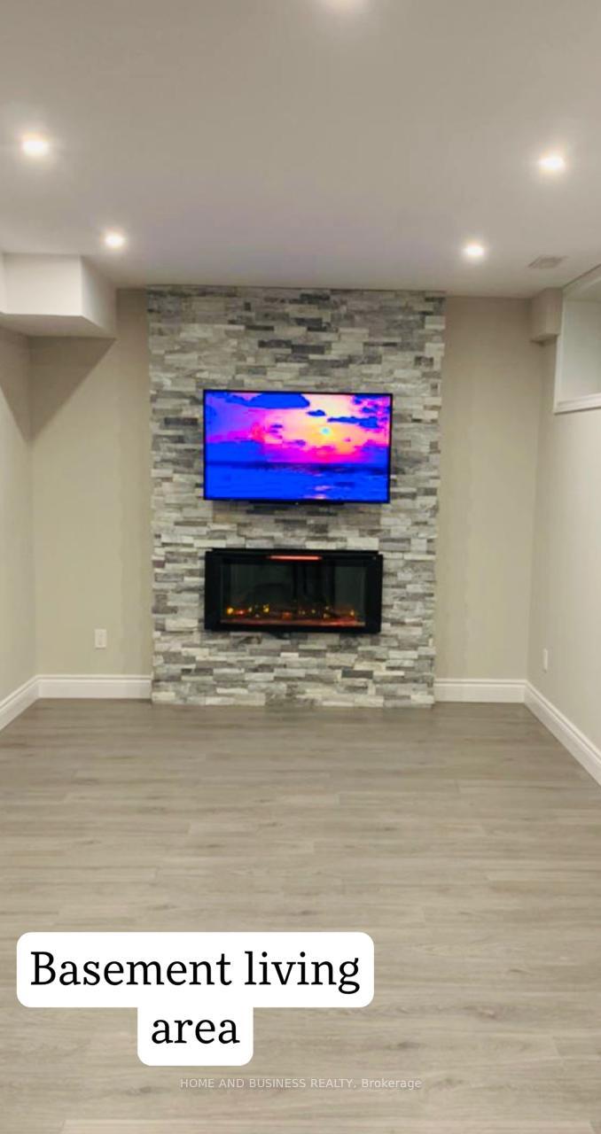 Photo 5 of 199 Carriage Way, Waterloo, Bridgeport — HOMEH